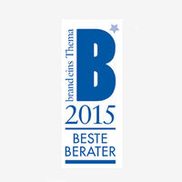 Illustration eines Mannes mit Pokal und der Auszeichnung "Bester Berater 2015"