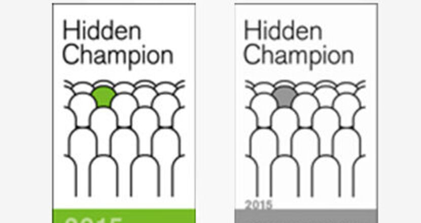 Illustration eines Mannes mit Pokal und zwei Logos Hidden Champion Award 2015